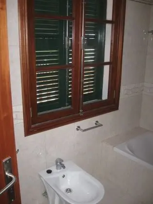 İki Ayrı Yataklı Oda, Dağ Manzaralı