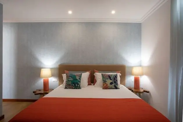 Basic Tek Büyük veya İki Ayrı Yataklı Oda, Banyolu/Duşlu