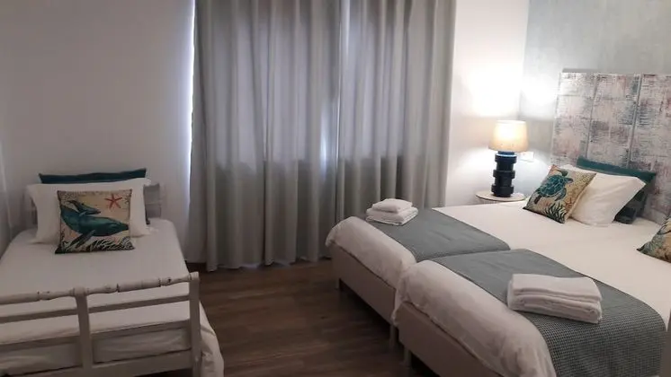 Family Tek Büyük veya İki Ayrı Yataklı Oda, Banyolu/Duşlu