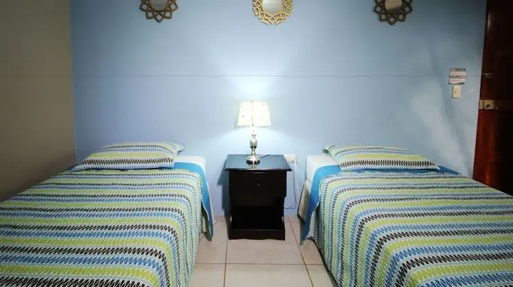 Habitacion Confort Doble, 2 camas individuales ( A/C)