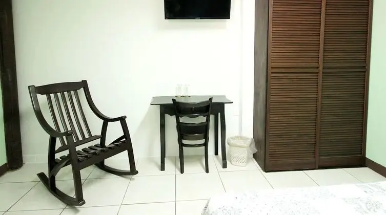 Habitacion Confort Doble, 2 camas individuales ( A/C)