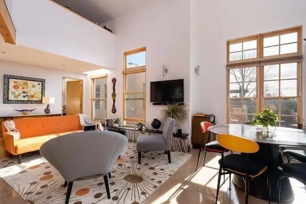 Daire, 1 Büyük (Queen) Boy Yatak ve Çekyat, Balkon, Dağ Manzaralı