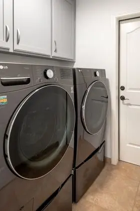 Ev, Birden Çok Yatak, Havuz Kullanımı, Dağ Manzaralı