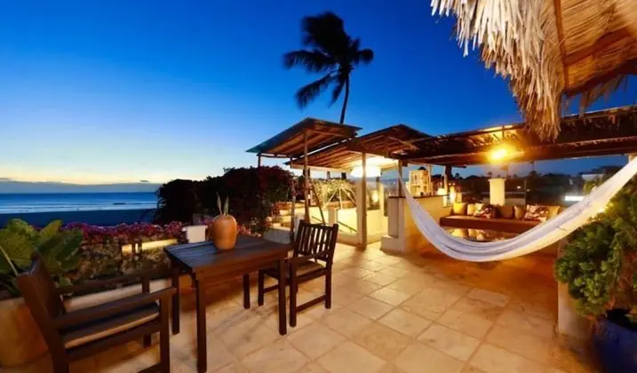 Büyük Yataklı Tek Kişilik Oda