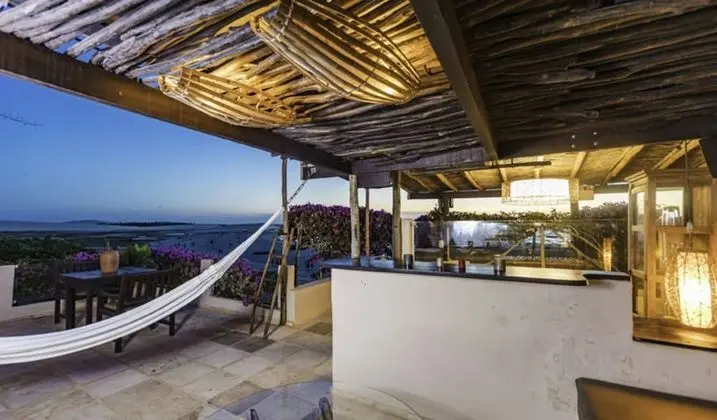 Büyük Yataklı Tek Kişilik Oda