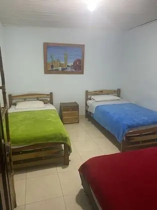 Üç Kişilik Oda