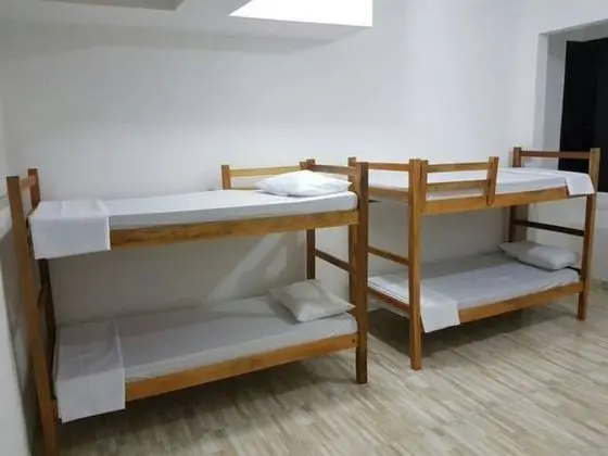 Ortak Ranzalı Oda, Sadece kadınlar için (Quatro irmãos)