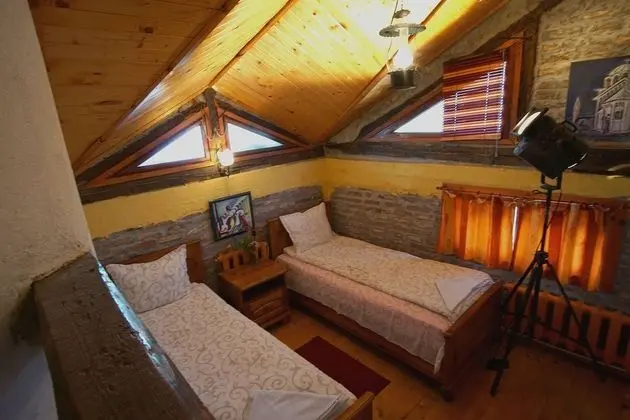 Family Oda, Havuz Manzaralı