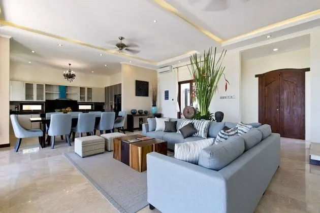 Villa, Havuz Manzaralı