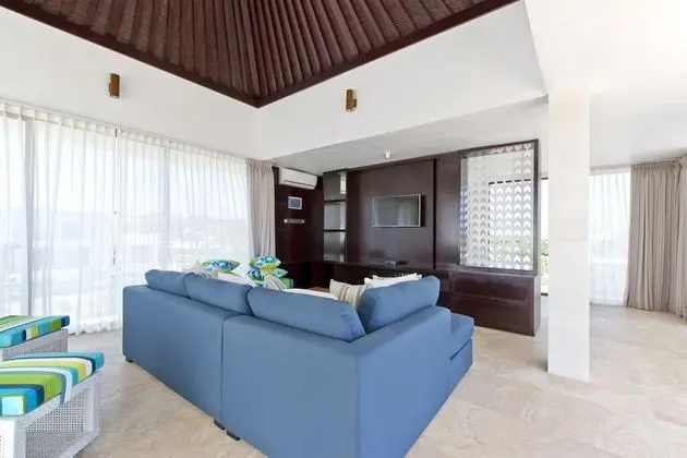 Villa, Havuz Manzaralı