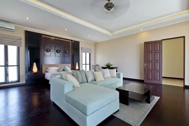 Villa, Havuz Manzaralı