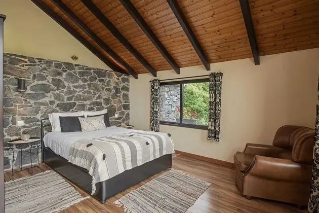 Basic Kır Evi, Birden Çok Yatak