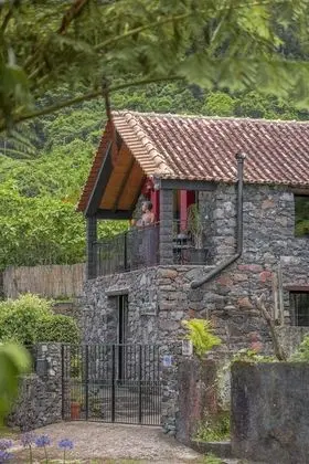 Basic Kır Evi, Birden Çok Yatak