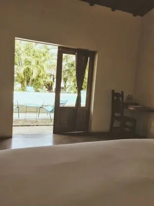 Deluxe Tek Büyük Yataklı Oda, 1 Yatak Odası, Havuz Manzaralı, Havuz Kenarı