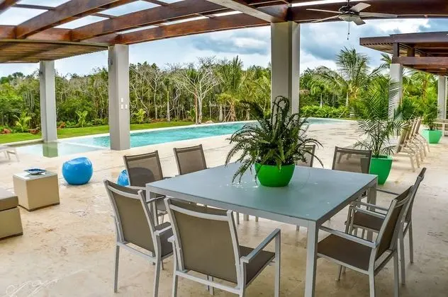 Romantic Villa