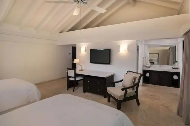 Superior Casita - Golf Cart Included