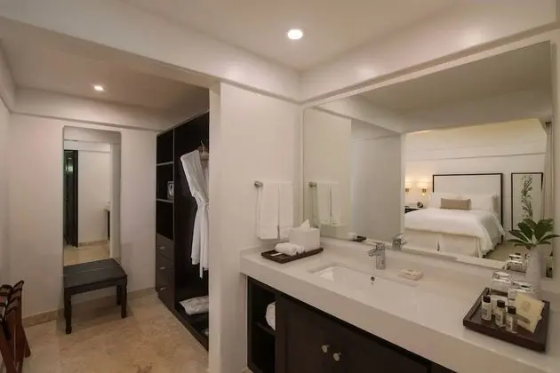 Superior Casita - Golf Cart Included