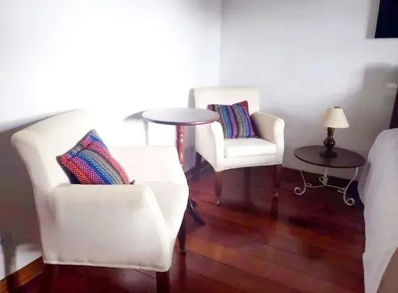 Romantic Tek Büyük Yataklı Oda