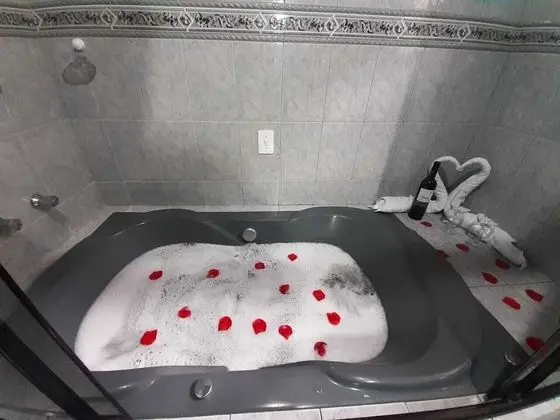 Romantic Tek Büyük Yataklı Oda