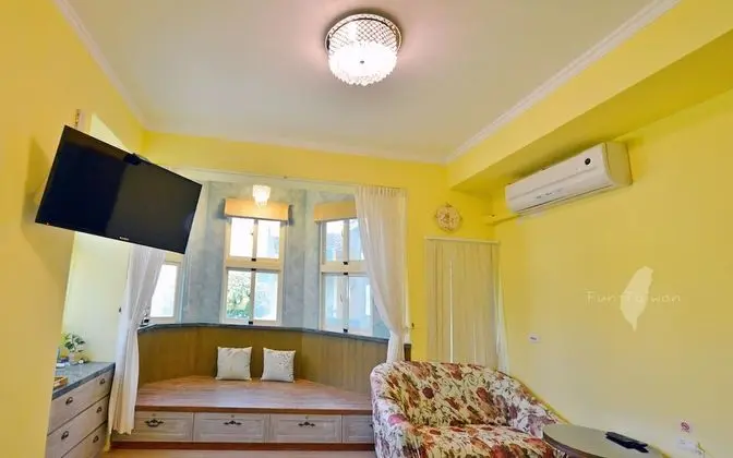 Standard Tek Büyük veya İki Ayrı Yataklı Oda, Bahçe Manzaralı