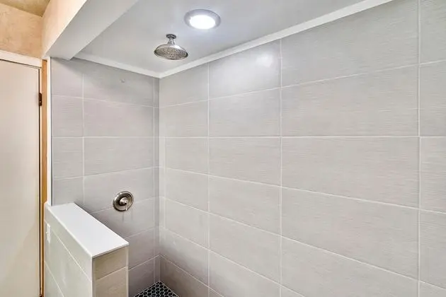 Daire, 1 En Büyük (King) Boy Yatak ve Çekyat (Casa De Emdeko 219)