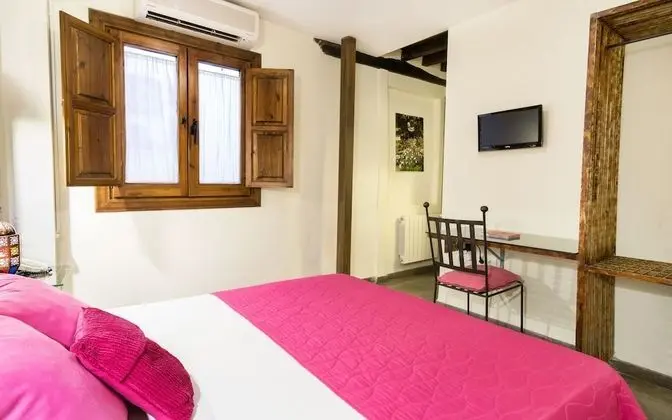 Basic Tek Büyük Yataklı Oda (Interior)