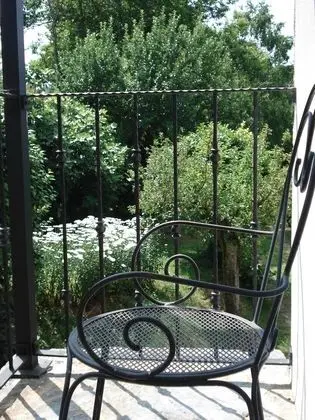 Basic Tek Büyük veya İki Ayrı Yataklı Oda, Bahçe Manzaralı