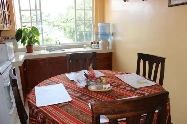 Family Dört Kişilik Oda, Göl Manzaralı