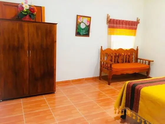 Family Tek Büyük Yataklı Oda