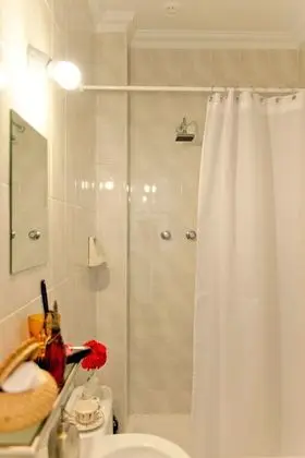 Üç Kişilik Oda, Özel Banyo