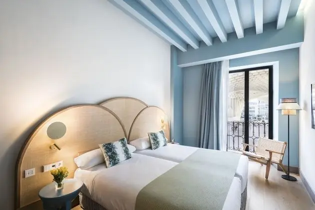 Deluxe Tek Büyük veya İki Ayrı Yataklı Oda, Şehir Manzaralı