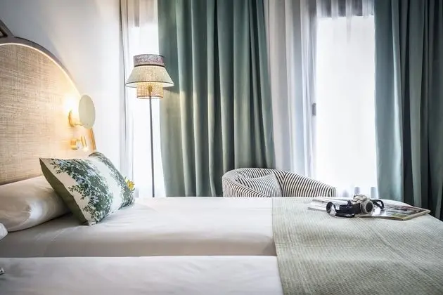 Deluxe Tek Büyük veya İki Ayrı Yataklı Oda, Şehir Manzaralı