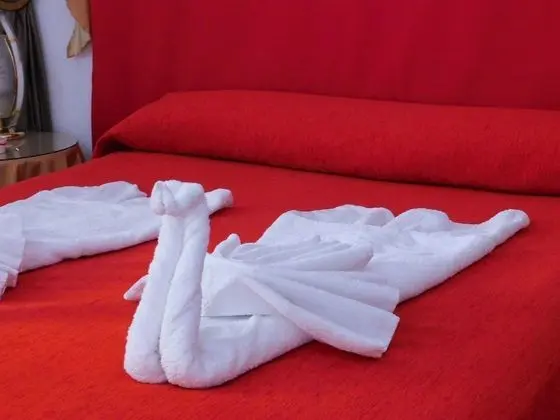 Design Tek Büyük Yataklı Oda