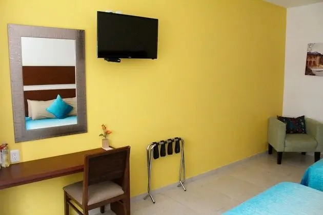 Tek Büyük Yataklı Oda, 2 Çift Kişilik Yatak