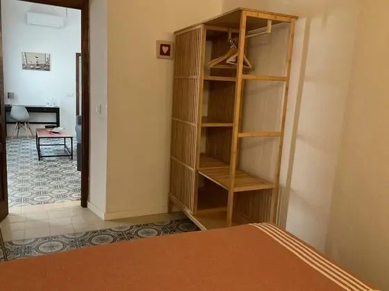 Deluxe Tek Büyük Yataklı Oda, Banyolu/Duşlu, Avlu Manzaralı (Azafran)