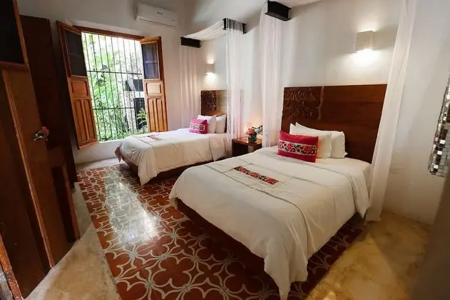 Deluxe Dört Kişilik Oda, Bahçe Manzaralı