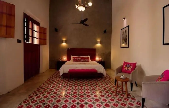 Master Suite with swimming pool