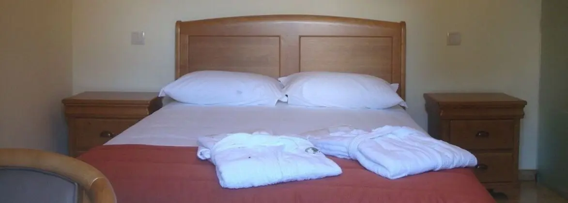 Tek Büyük Yataklı Oda