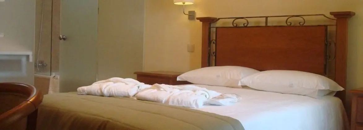 Tek Büyük Yataklı Oda