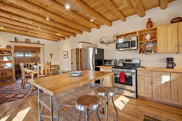 Ev (Casa de Lorenzo - Spacious Yard with )