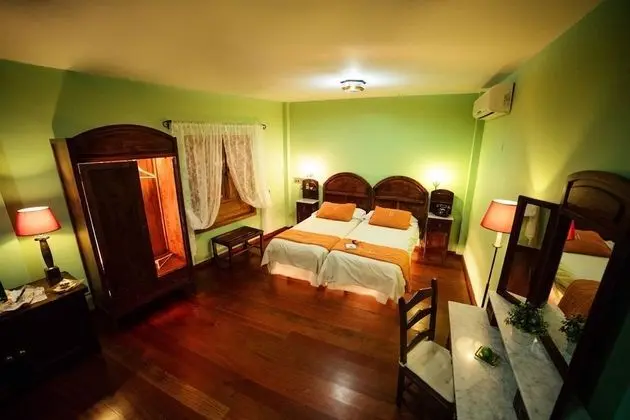 Standard Tek Büyük veya İki Ayrı Yataklı Oda