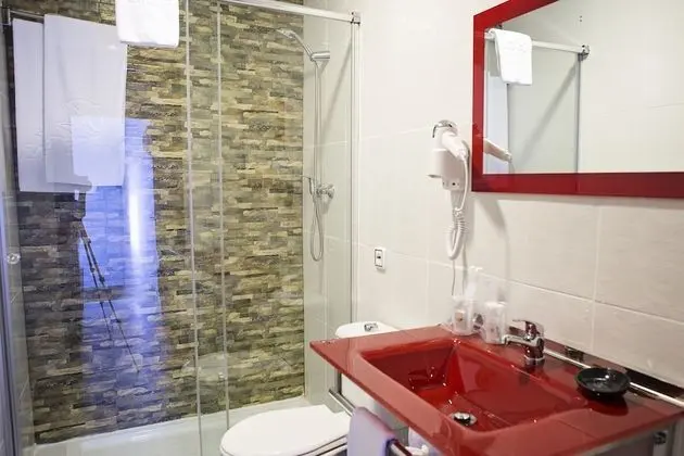 Dört Kişilik Oda, Özel Banyo