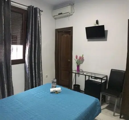 Tek Büyük veya İki Ayrı Yataklı Oda, Özel Banyo