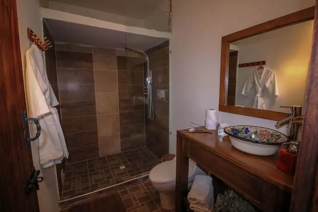 Deluxe Oda, 1 En Büyük (King) Boy Yatak, Banyolu/Duşlu, Bahçe Manzaralı