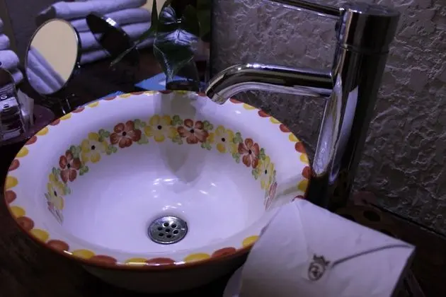 Deluxe Oda, 1 En Büyük (King) Boy Yatak, Banyolu/Duşlu, Bahçe Manzaralı