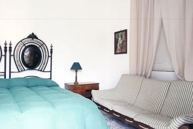 Tek Büyük veya İki Ayrı Yataklı Oda, Ortak Banyo (external)