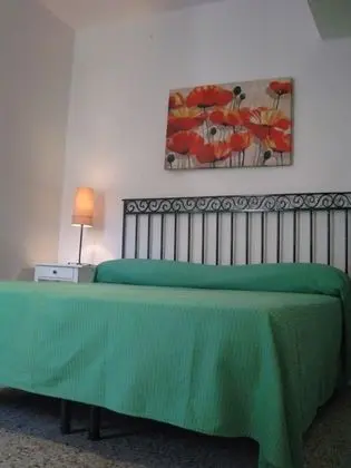 Tek Büyük veya İki Ayrı Yataklı Oda, Ortak Banyo (external)