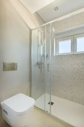 Sıra Ev, 3 Yatak Odası, Kişiye Özel Havuzlu, Dağ Manzaralı