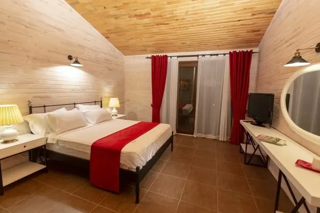 Premium Suit - Teraslı, Dağ Manzaralı, Balkonlu