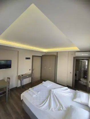 Bahçe Havuz Manzaralı Studio